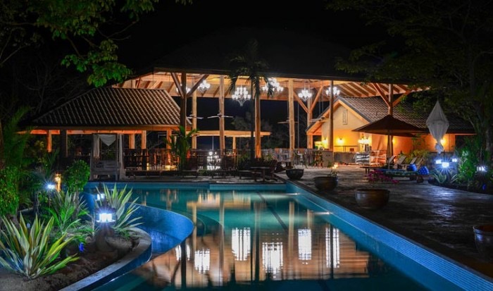 The pool at Bodhi Tree Yoga Resort at night